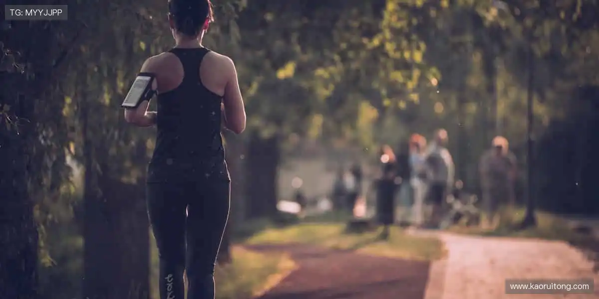 直播镜头锁定胜负悬念,你的呐喊永不迟到!📺